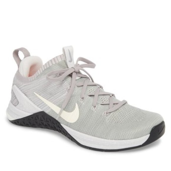 nike metcon dsx flyknit 2 matte silver